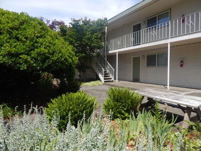 Foto del edificio - 21011 67th Ave W