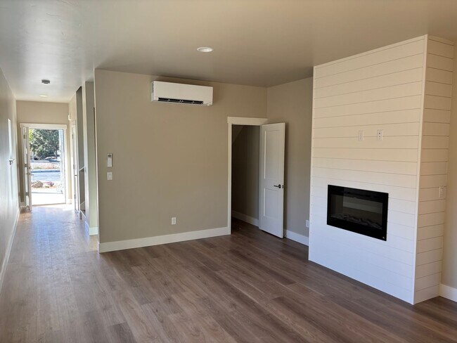 Foto del edificio - 63286 NW Oregon Ave