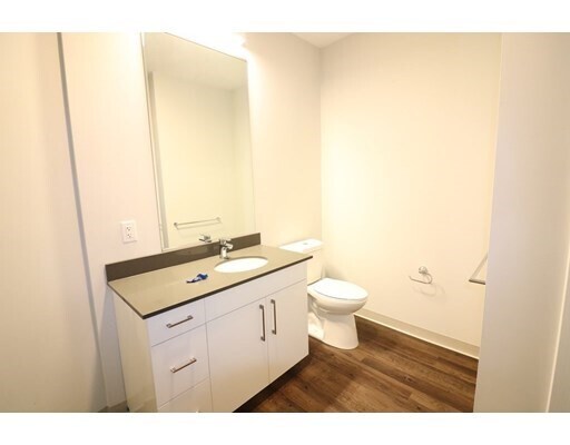 Building Photo - 181 Washington St