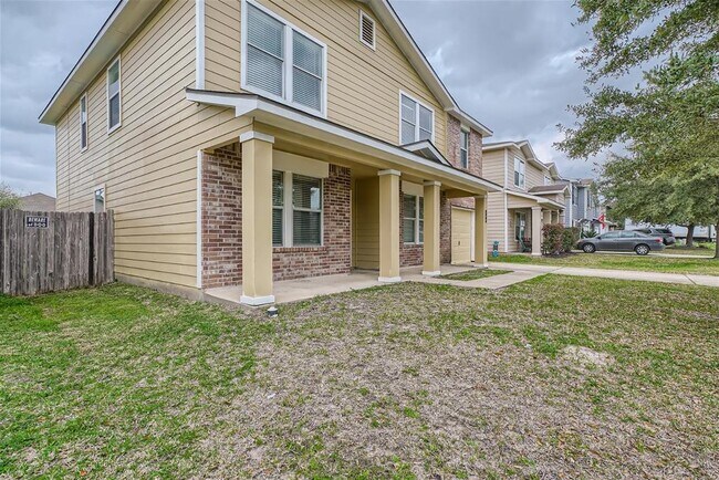 Foto del edificio - 308 Falling Pine Dr