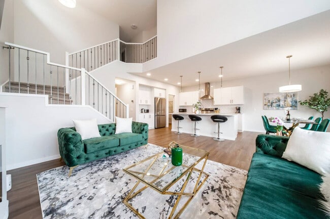 Building Photo - 4914 Hawthorn Pl SW