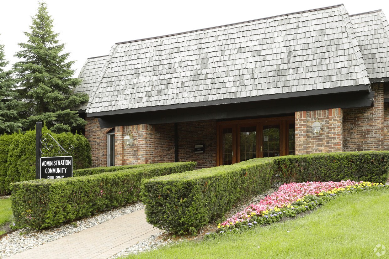 Hunters Ridge Office