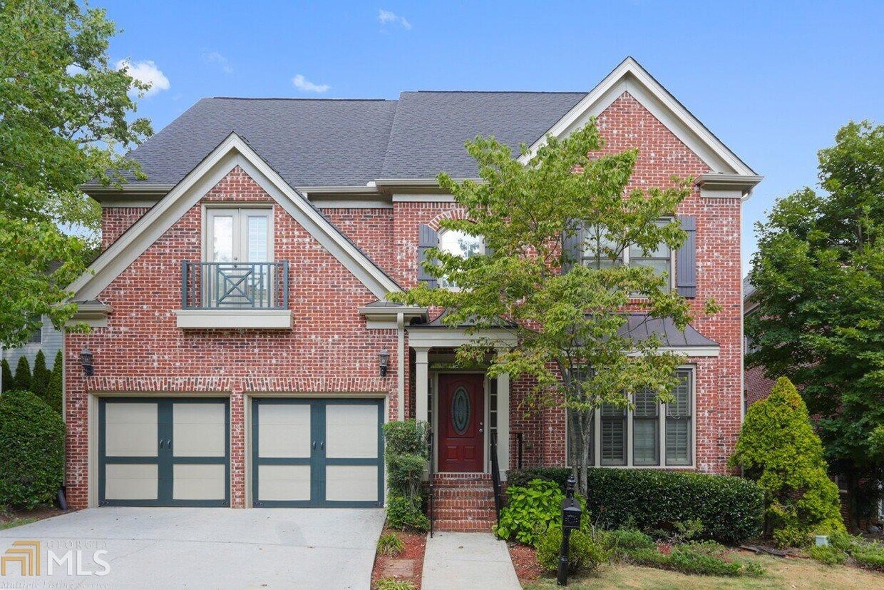 Primary Photo - 2440 Medlock Commons