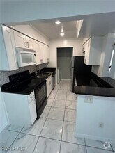 Building Photo - 2937 Winkler Ave