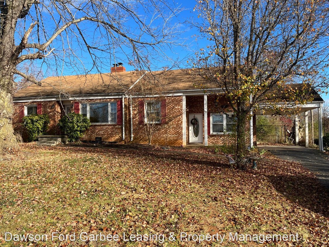 Foto principal - 3 br, 2 bath House - 688 Stone Mill Road