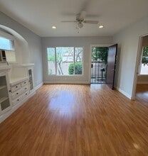 Building Photo - 4567 1/2 N Eagle Rock Blvd