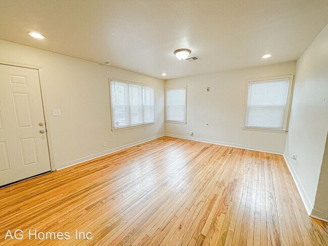 Foto del edificio - 2 br, 1 bath House - 1417 NW 95th St