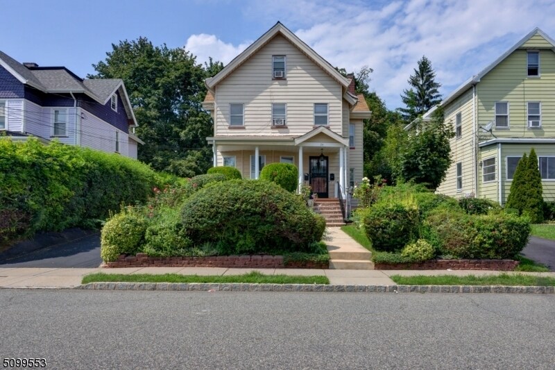 Primary Photo - 24 N Willow St