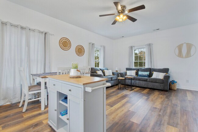 Foto del edificio - 343 Henderson Ave