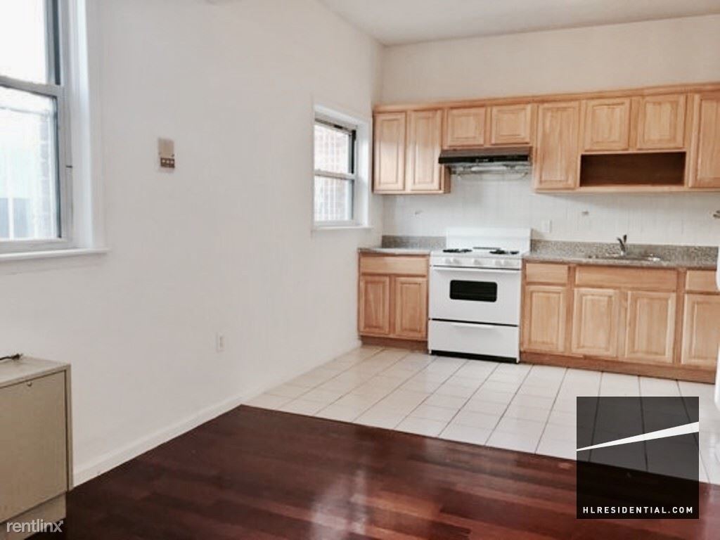 Foto principal - 2702 Astoria Blvd