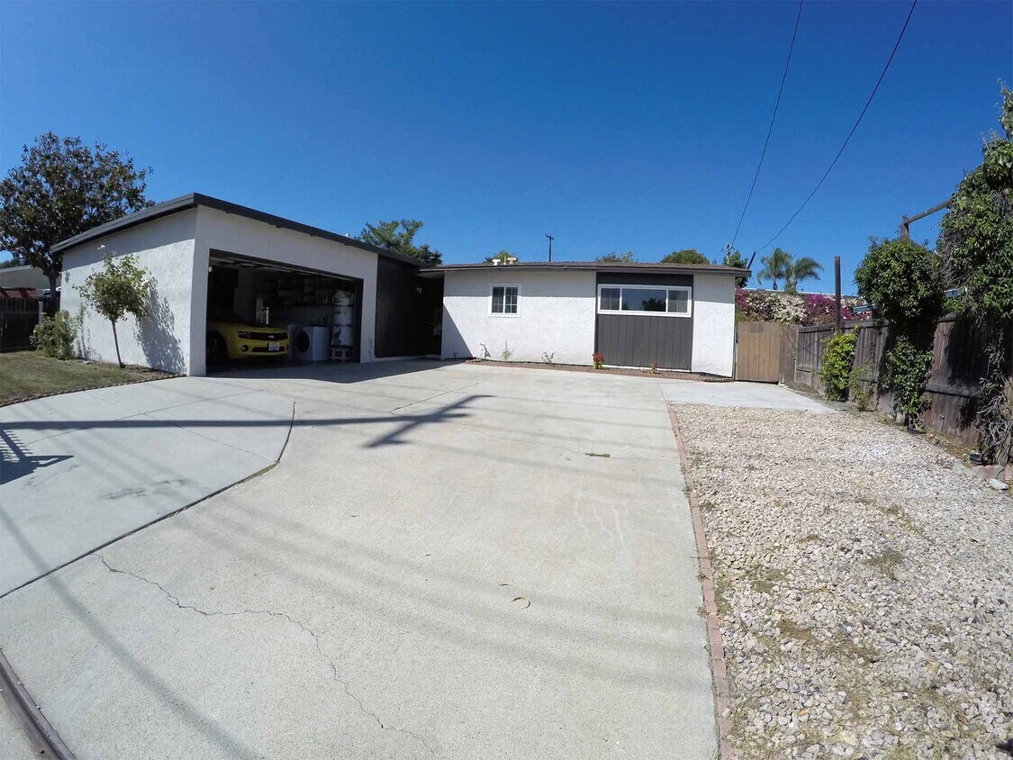 Primary Photo - 4122 Lewis St
