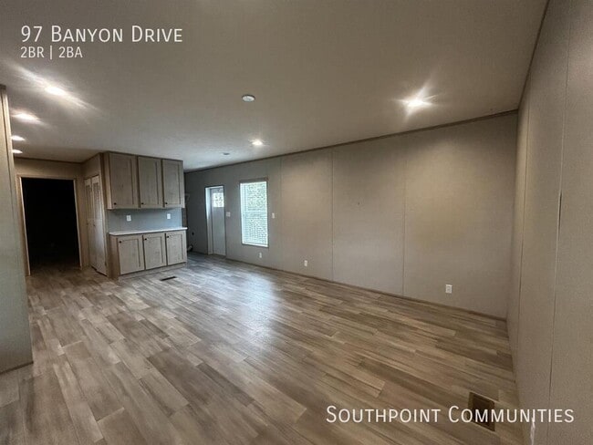 Building Photo - 97 Banyon Dr