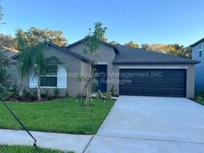 Building Photo - 2240 Gatsby Ln