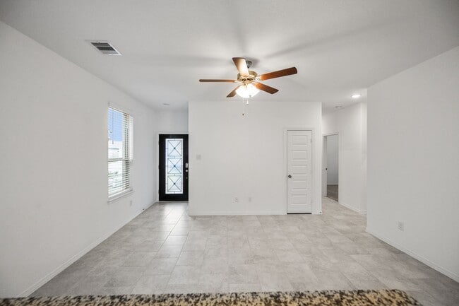 Foto del edificio - 23114 True Fortune Dr