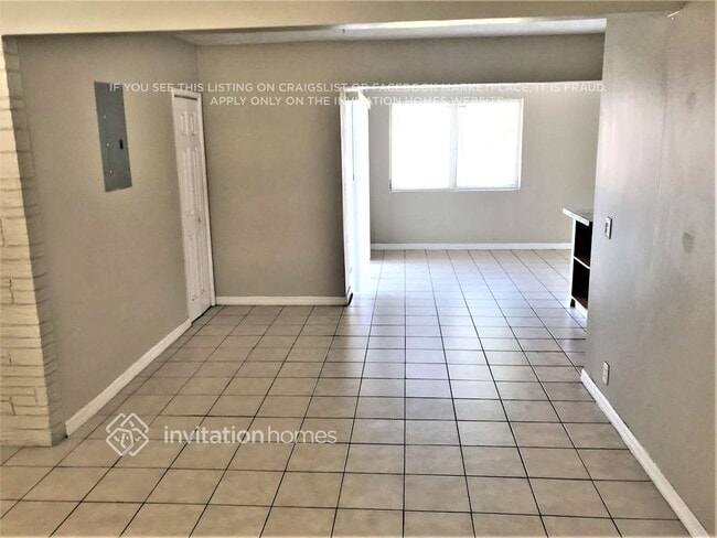 Building Photo - 3210 SW 67th Way
