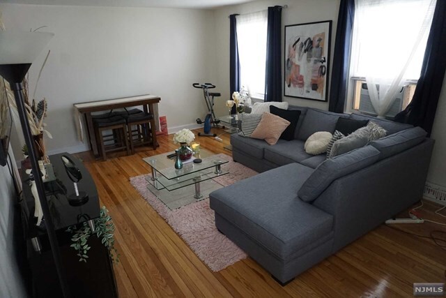 Foto del edificio - 140 West Englewood Avenue, Unit A-1