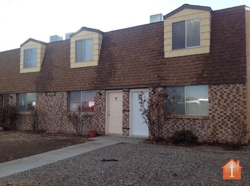Primary Photo - Great Townhouse in a Great Location
