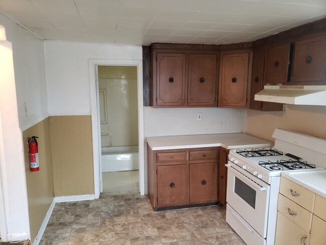 Building Photo - 454 Velde Ave