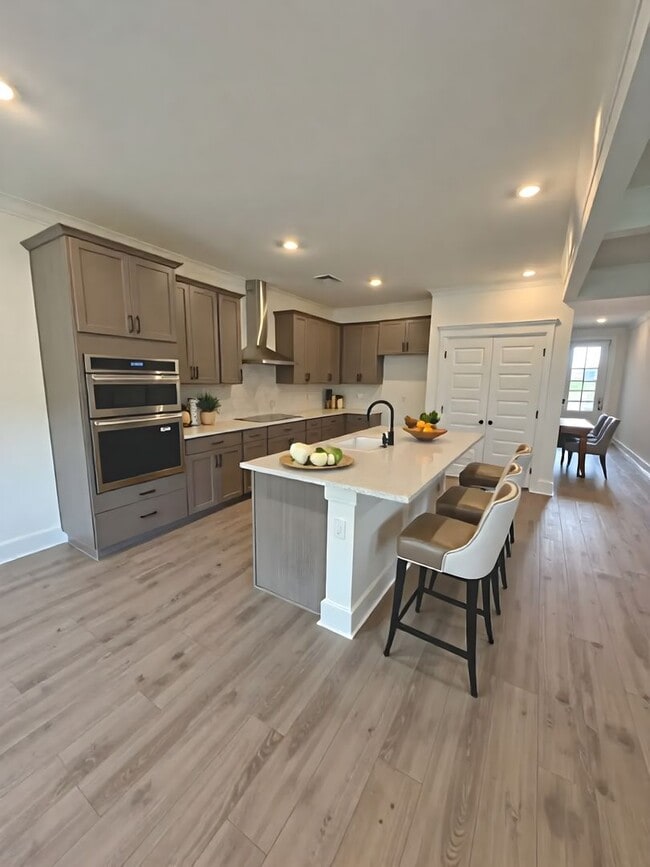 Building Photo - 8605 Overhill Ct