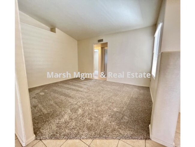Building Photo - Wonderful 3 bedroom home in Val Vista Lakes!