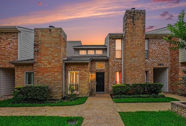 Photo - 5913 Woodway Place Ct Apartment
