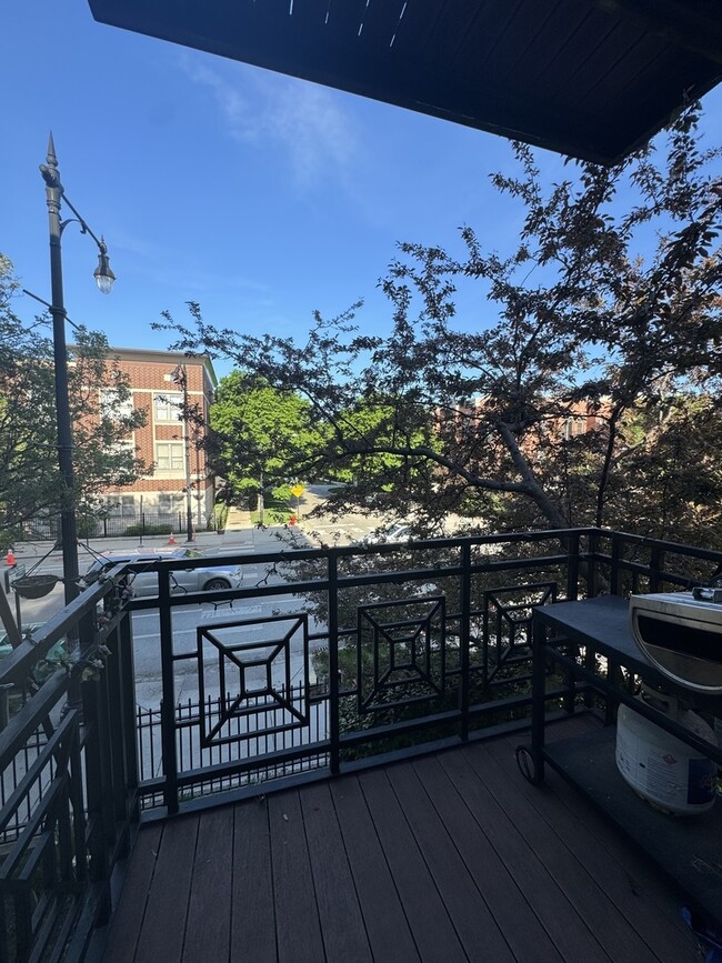 Foto del edificio - 802 W University Ln