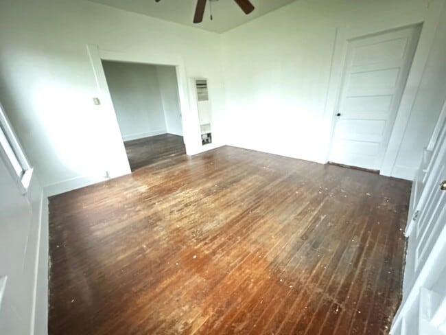 Foto del edificio - 565 Campus St