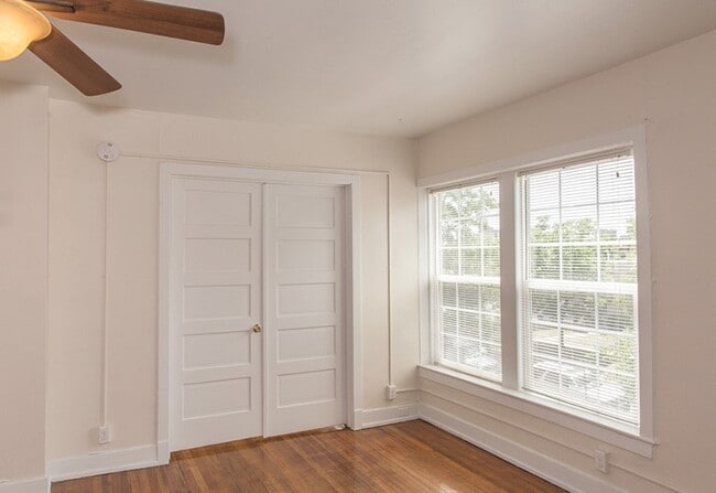 Building Photo - Boutique Apartments