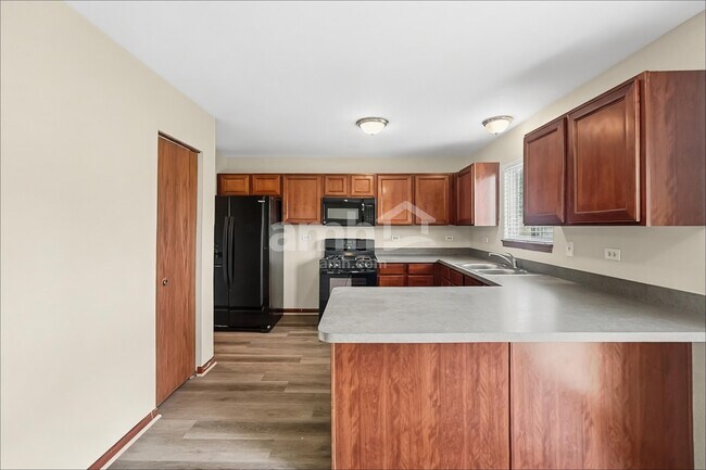 Foto del edificio - 26333 Wild Rose Dr