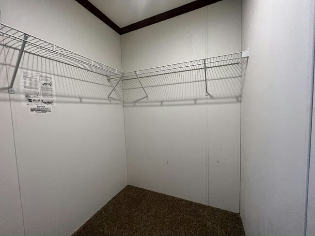 Building Photo - 211 Canal Dr