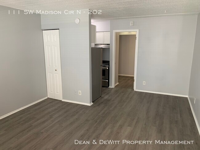 Building Photo - 111 SW Madison Cir N