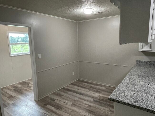 Building Photo - 131 Duncan Ln