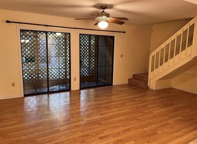Foto del edificio - 903 SW 55th Terrace
