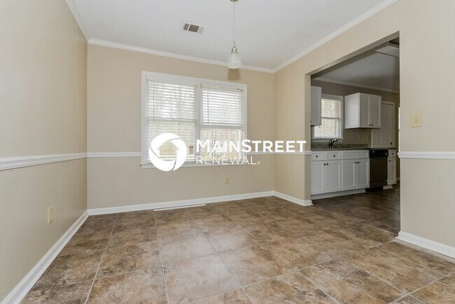 Foto del edificio - 3 Bedroom Pet-Friendly Home in Ellenwood, GA with Main Street Renewal