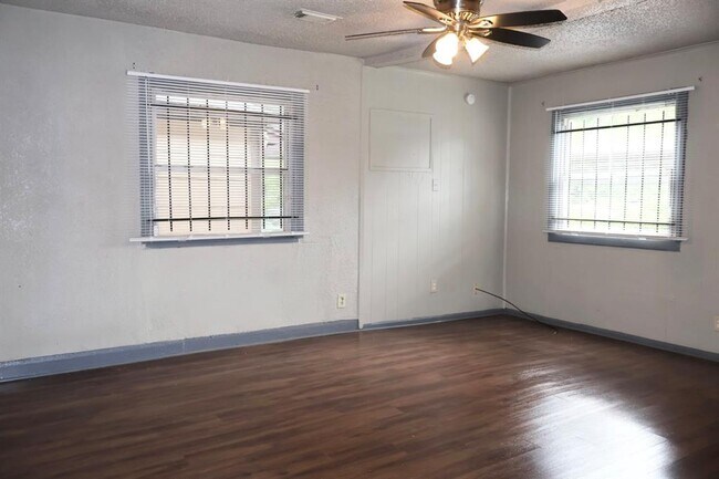 Foto del edificio - 4609 Dabney St