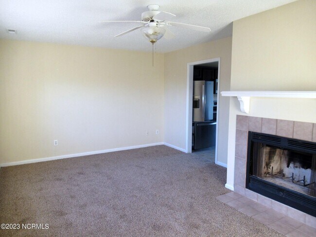 Building Photo - 506 Emily Loop