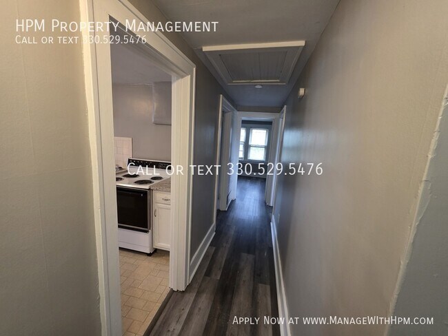 Foto del edificio - 1820 Malasia Rd