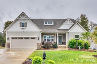 Building Photo - 18568 Mainsail Ct