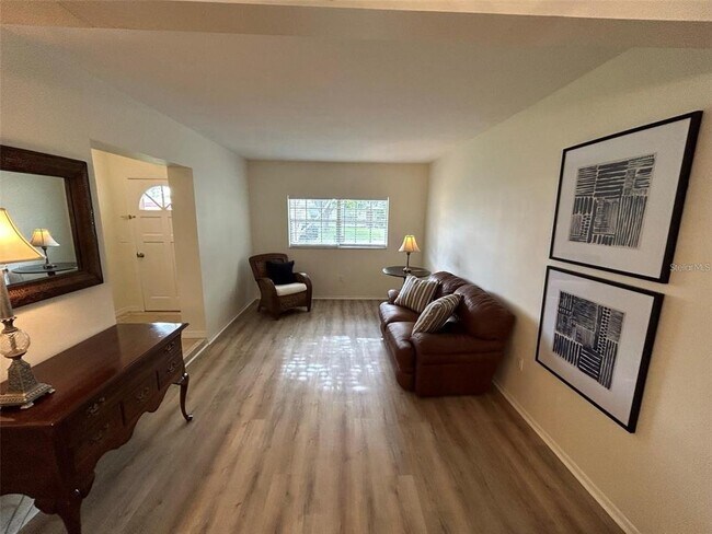 Foto del edificio - 6000 13th St N