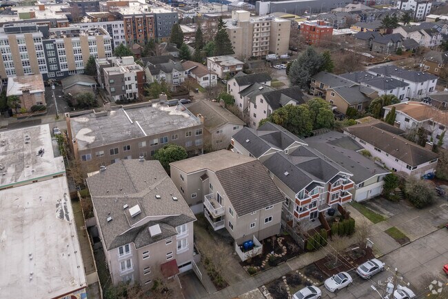 Exterior - 2423 NW 58th St