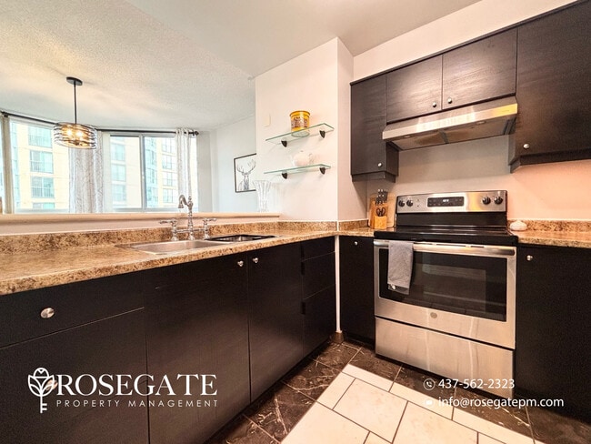 Building Photo - All-Inclusive 2-Bedroom Condo with Parking, Locker & Internet – Pet Friendly – Barrie
