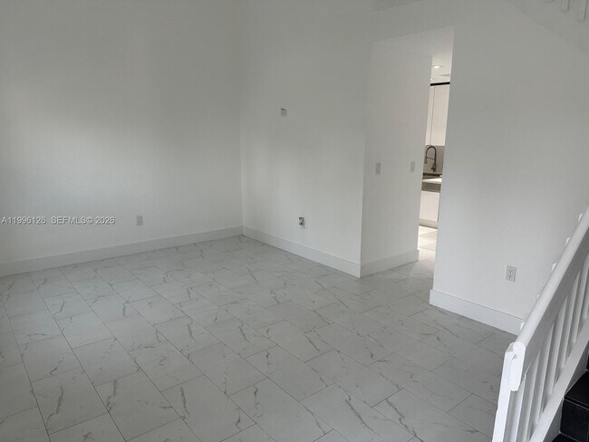 Foto del edificio - 1295 SE 9th Pl