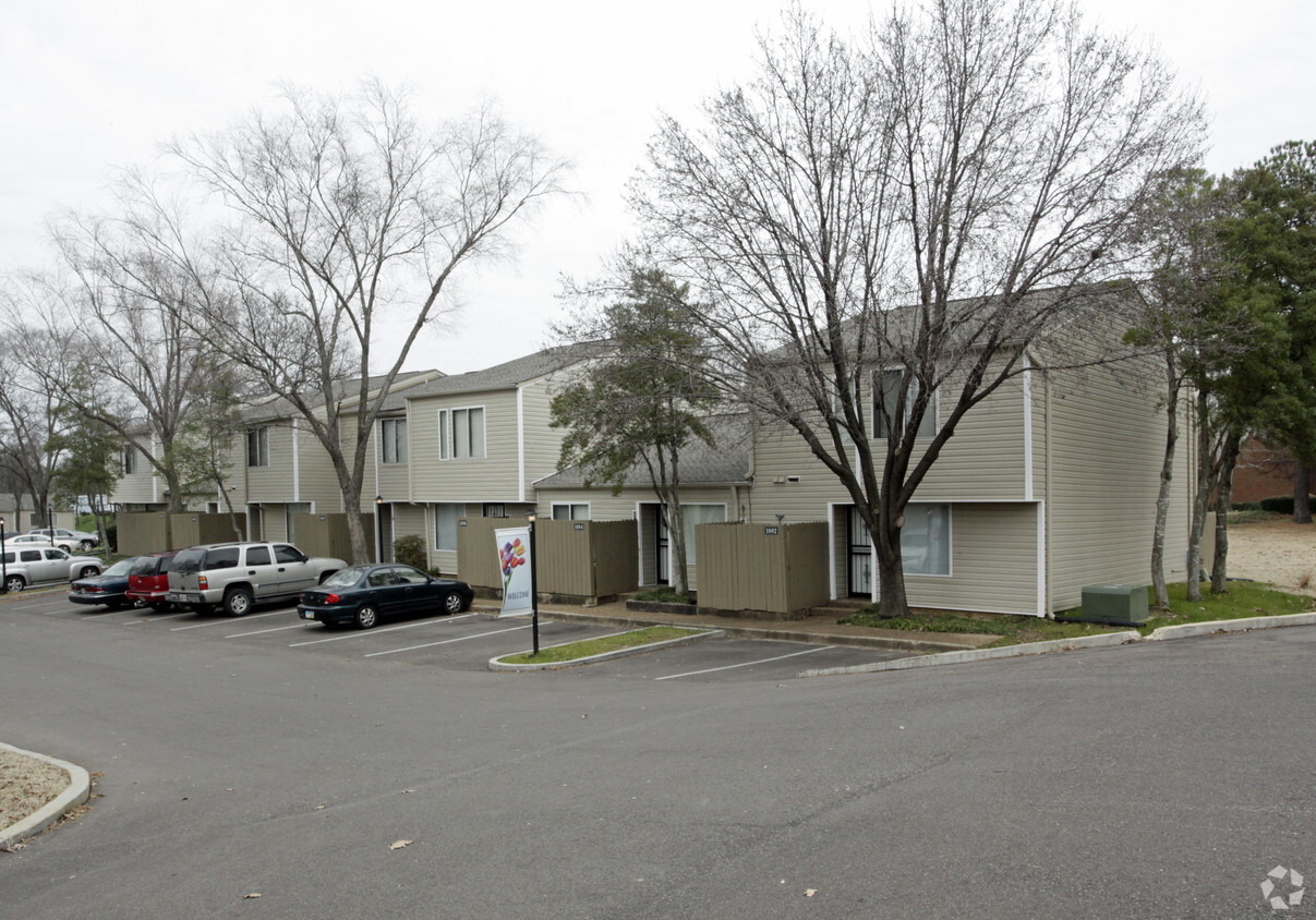 Building Photo - Village of Sycamore Ridge