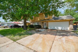 Building Photo - 12335 Haroldson Forest Dr