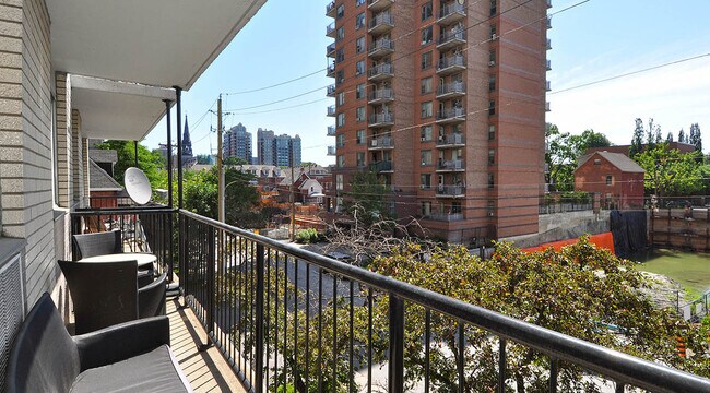 Building Photo - Crystal Arms