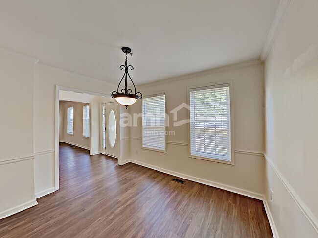 Foto del edificio - 714 Ridgewood Way