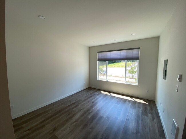 Foto del edificio - 2-Bedroom, 1-Bath Home in North Portland!