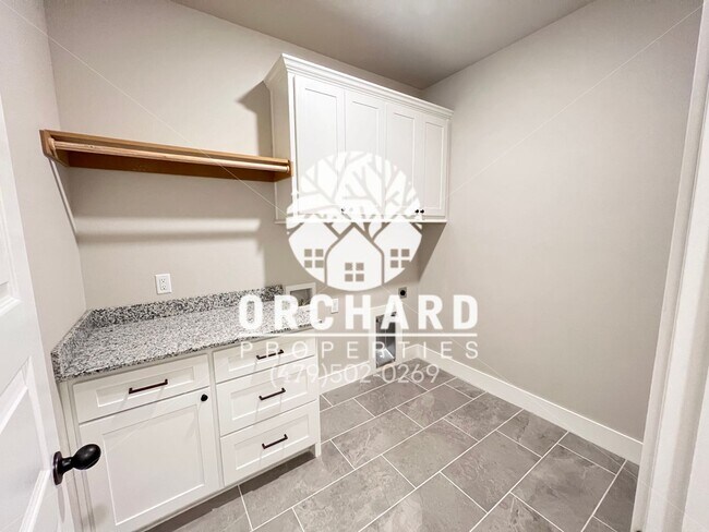 Foto del edificio - Single-Family Home- Beautiful 4 Bedroom Alderwood Plan