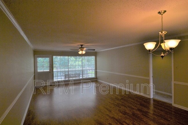 Foto del edificio - 10444 Jefferson Hwy