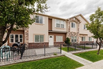 Building Photo - 484 W 1490 N